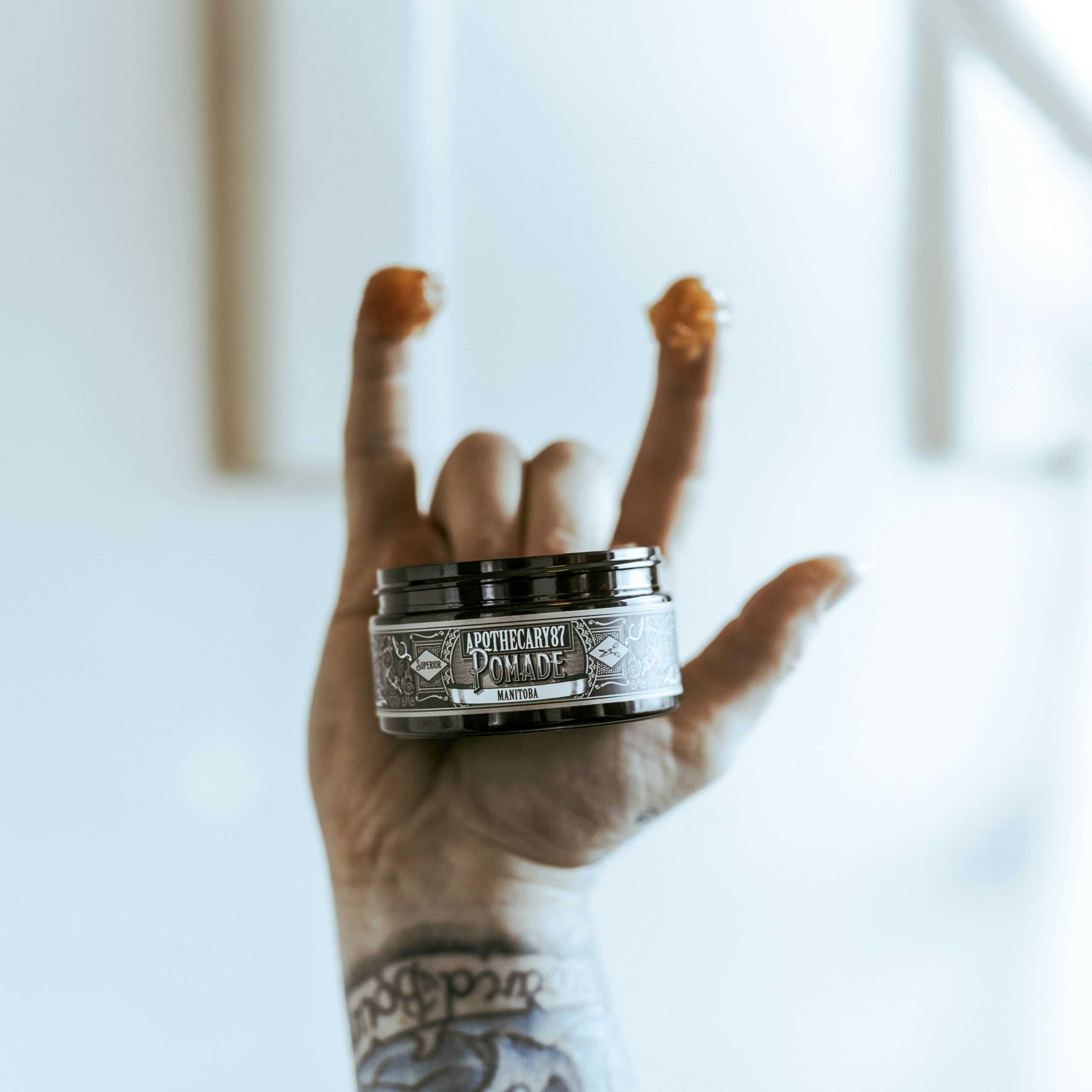 Die 5 besten Tipps zur Verwendung von Pomade für ein perfektes Styling